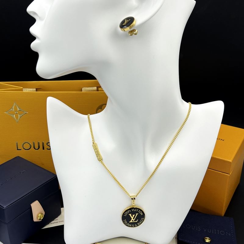 Louis Vuitton Necklaces